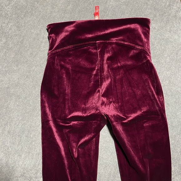 Spanx Red / Burgundy Velvet Leggings size Small NWOT - Picture 8 of 9